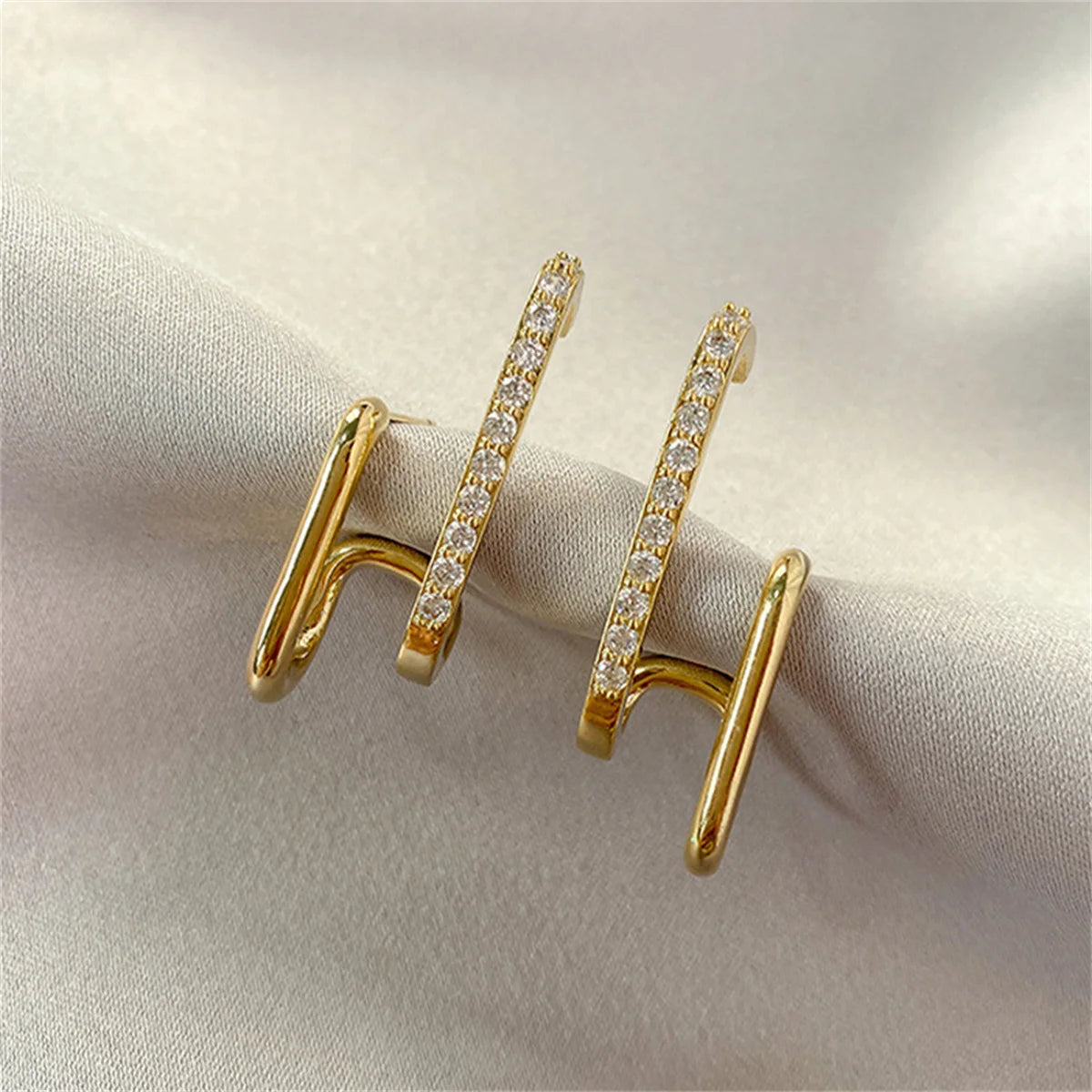  U-Shaped Gold Earrings 